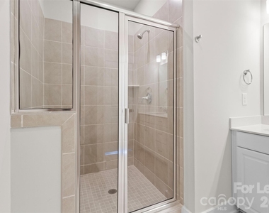 1011 Kokomo Lane - Photo Thumbnail 10