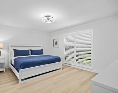 221 Brackenwood Terrace - Photo Thumbnail 10