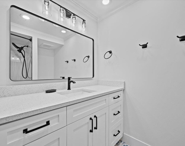 221 Brackenwood Terrace - Photo Thumbnail 16