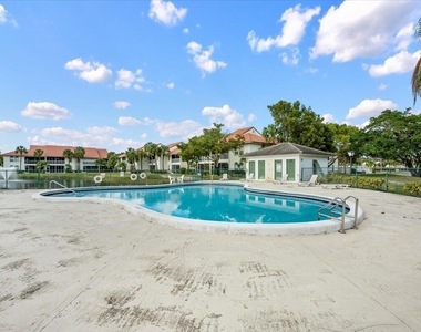 221 Brackenwood Terrace - Photo Thumbnail 27