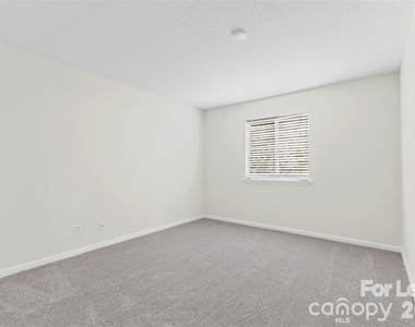 3156 Heathstead Place - Photo Thumbnail 7
