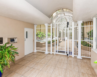 176 Helios Drive - Photo Thumbnail 8
