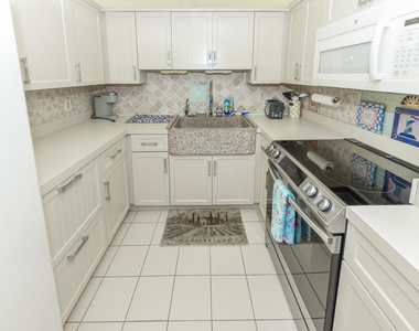 176 Helios Drive - Photo Thumbnail 30