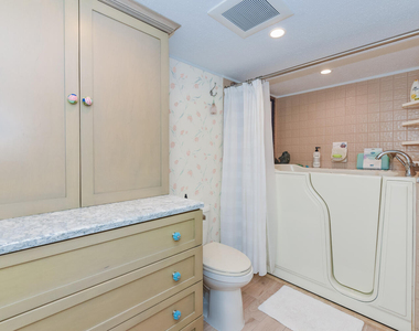 176 Helios Drive - Photo Thumbnail 27
