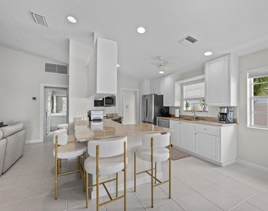 3136 Verdmont Lane - Photo Thumbnail 4