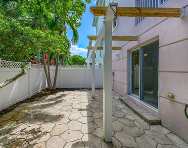 453 Ne 1st Street - Photo Thumbnail 51