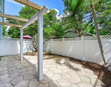 453 Ne 1st Street - Photo Thumbnail 50