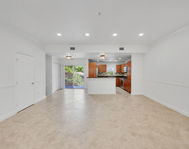 453 Ne 1st Street - Photo Thumbnail 17
