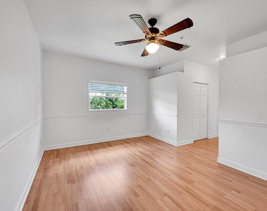 453 Ne 1st Street - Photo Thumbnail 24
