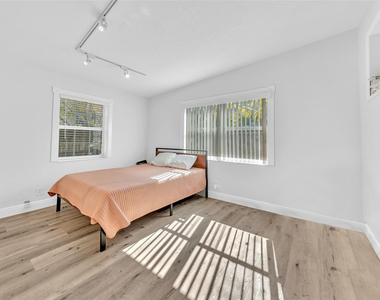 805 Ne 17th Avenue - Photo Thumbnail 9