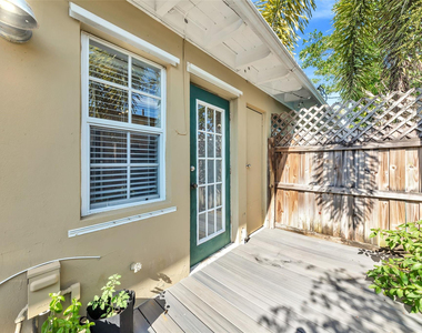 805 Ne 17th Avenue - Photo Thumbnail 22