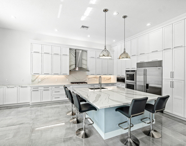 9006 Dulcetto Court - Photo Thumbnail 14