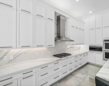 9006 Dulcetto Court - Photo Thumbnail 16