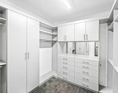 9006 Dulcetto Court - Photo Thumbnail 28