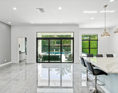 9006 Dulcetto Court - Photo Thumbnail 12