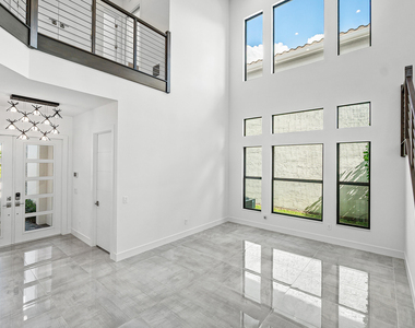 9006 Dulcetto Court - Photo Thumbnail 7