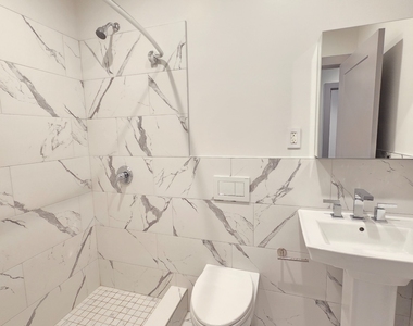 700 West 175th Street - Photo Thumbnail 7