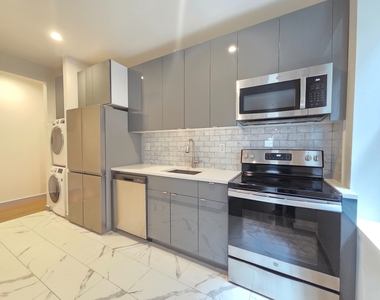 700 West 175th Street - Photo Thumbnail 5