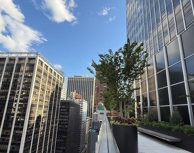 180 Pearl Street - Photo Thumbnail 1