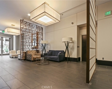 1100 S Hope - Photo Thumbnail 10