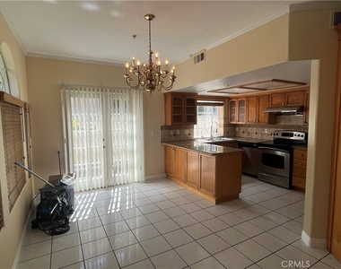 130 Fano Street - Photo Thumbnail 9