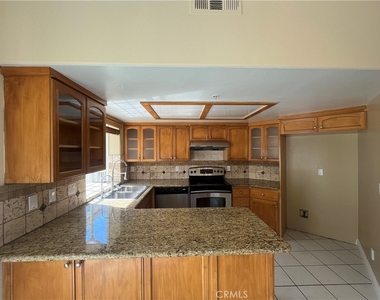 130 Fano Street - Photo Thumbnail 15