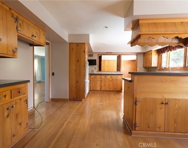 436 Stanford - Photo Thumbnail 18
