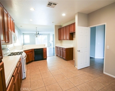 29113 Peppergrass Avenue - Photo Thumbnail 3