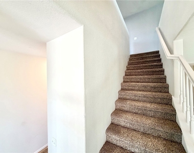 46383 Vianne Court - Photo Thumbnail 16