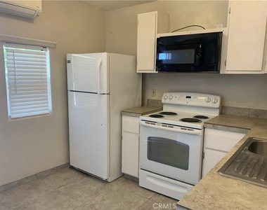 24191 Magnolia - Photo Thumbnail 2