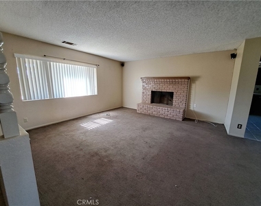 9357 Riggins - Photo Thumbnail 1