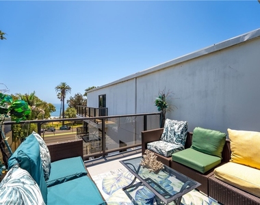 833 Ocean Avenue - Photo Thumbnail 9