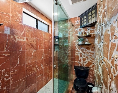 833 Ocean Avenue - Photo Thumbnail 12