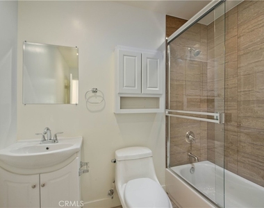 12516 San Fernando - Photo Thumbnail 8