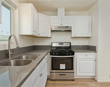 12516 San Fernando - Photo Thumbnail 2