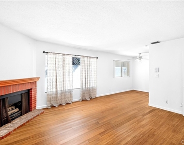 4455 Vista Del Monte - Photo Thumbnail 2