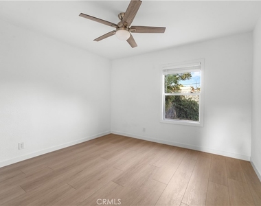6642 Vineland Avenue - Photo Thumbnail 11