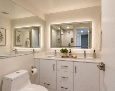 5226 Medina Road - Photo Thumbnail 24