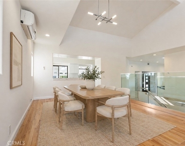 5226 Medina Road - Photo Thumbnail 10