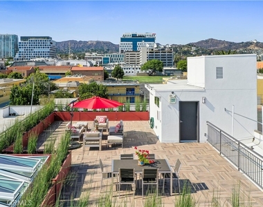 5820 La Mirada Avenue - Photo Thumbnail 37