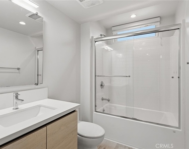 5820 La Mirada Avenue - Photo Thumbnail 23