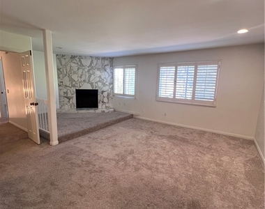 10209 Oakdale - Photo Thumbnail 10