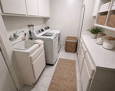 10209 Oakdale - Photo Thumbnail 19