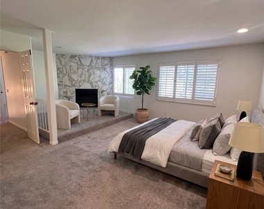 10209 Oakdale - Photo Thumbnail 9