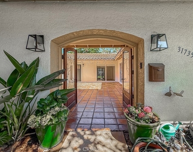 31735 Bainbrook Court - Photo Thumbnail 2
