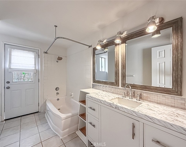 31735 Bainbrook Court - Photo Thumbnail 24