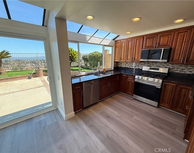 19608 Shadow Glen Circle - Photo Thumbnail 7