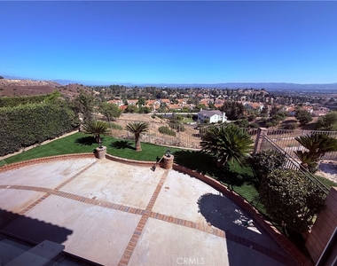 19608 Shadow Glen Circle - Photo Thumbnail 2