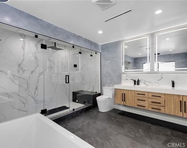 5150 Campo Road - Photo Thumbnail 9