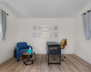 5150 Campo Road - Photo Thumbnail 24